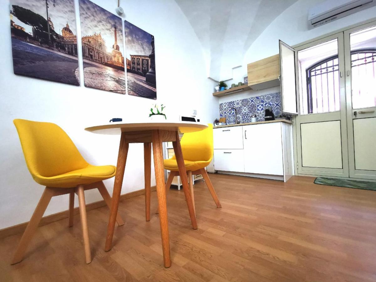 Ferienwohnung Ma Ma Crociferi 33 Catania Exterior foto